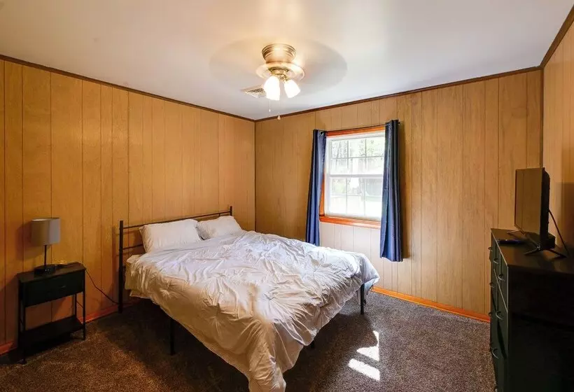 Serene Delmar Nature Escape On 15 Acres!