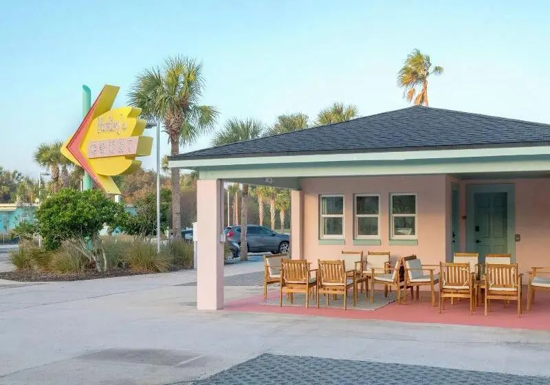 Haleys Court Boutique Motel