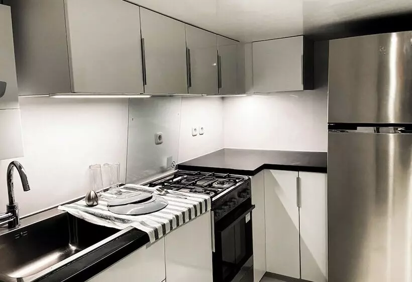 Hotelli Nyaman Catamaran