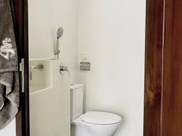 Hotelli Nyaman Catamaran