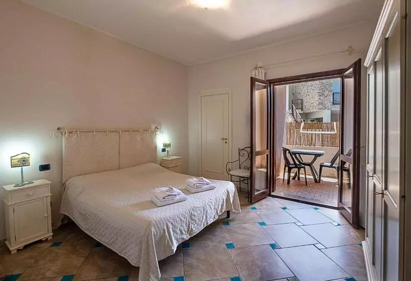 ベッドアンドブレックファースト Giaco's Rooms