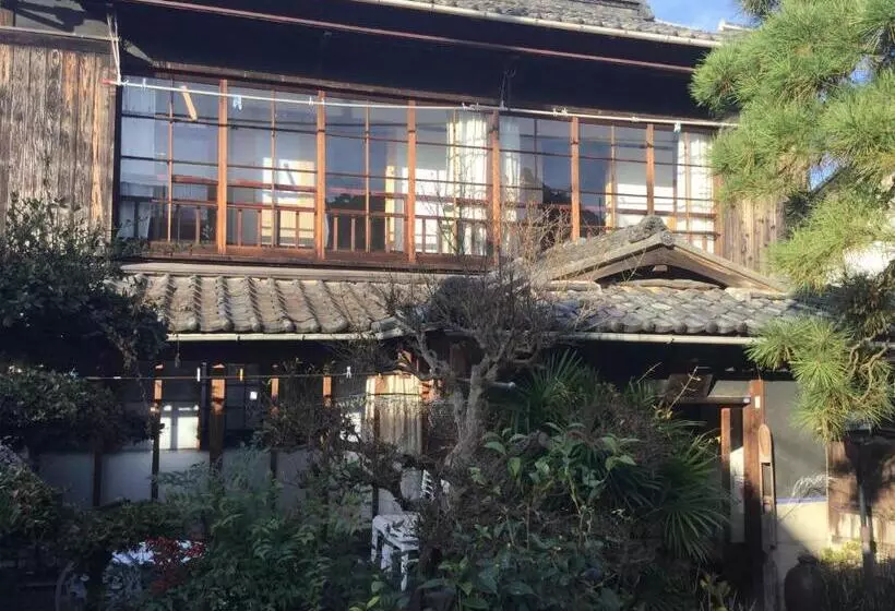 Aamiaismajoitus (B&B) Oyajino Umi