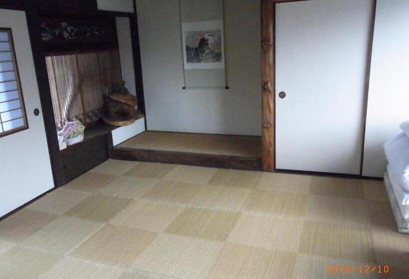 مبيت وإفطار Oyajino Umi