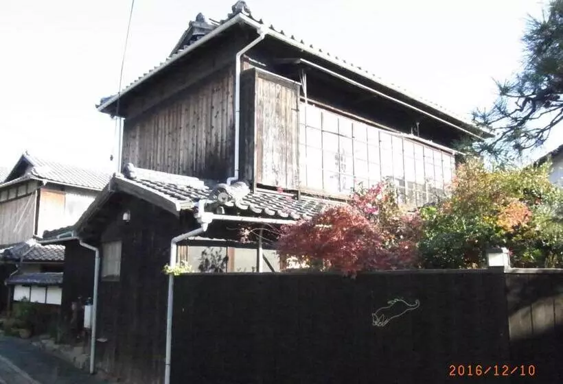 Aamiaismajoitus (B&B) Oyajino Umi