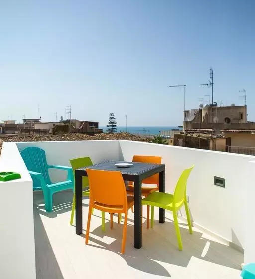 تختخواب و صبحانه Regina's Home