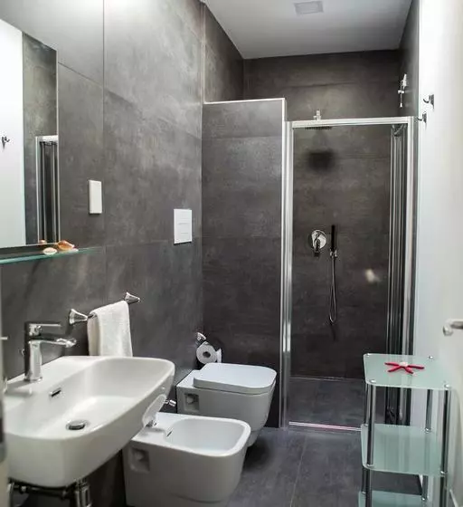 تختخواب و صبحانه Regina's Home