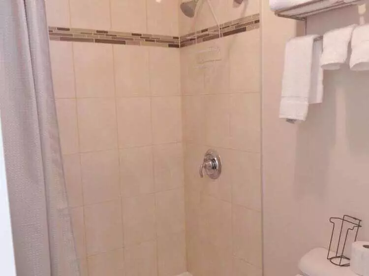 Cardinal Court Motel