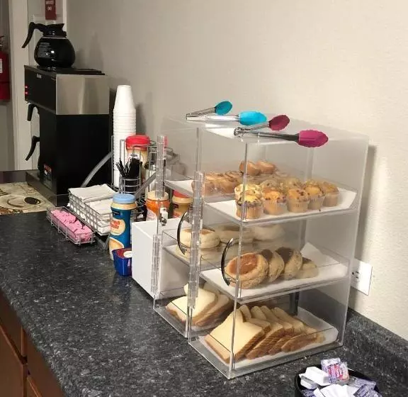 Hotelli Fairbridge Inn Express Monroe City