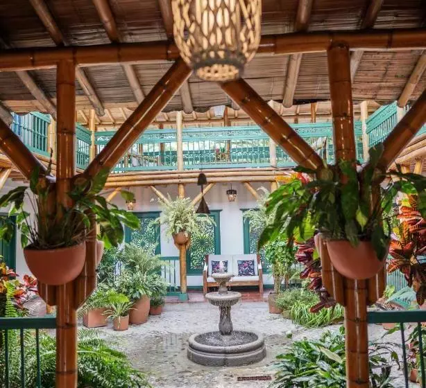 Hotelli Hacienda Bambusa