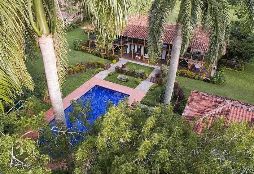 Hotelli Hacienda Bambusa