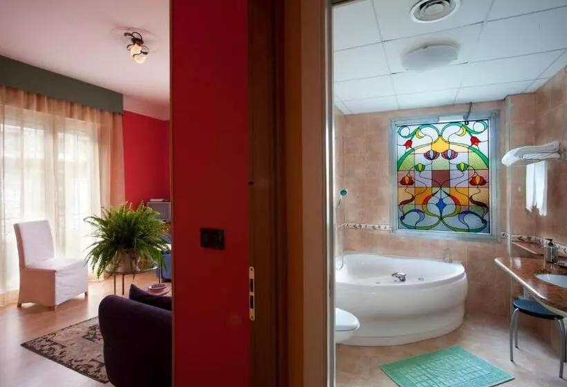 Hotelli Jasmin Charme