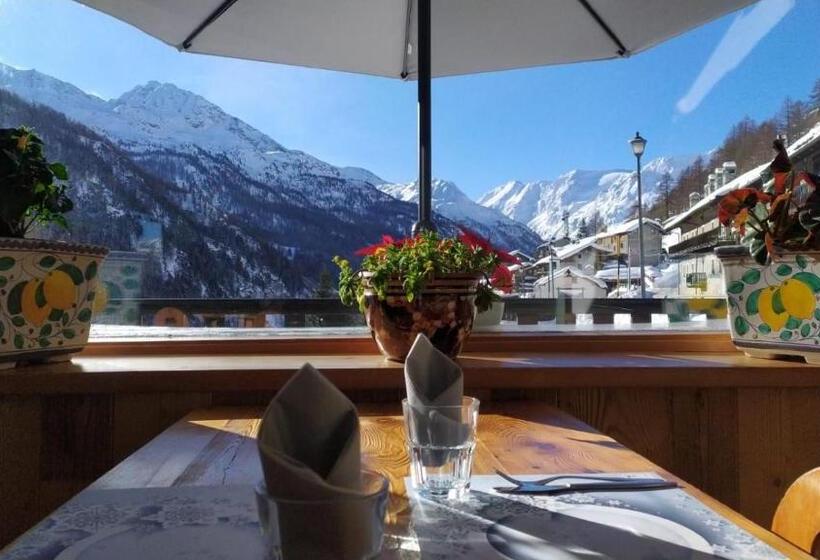 Отель & Restaurant Perret   Mountain People