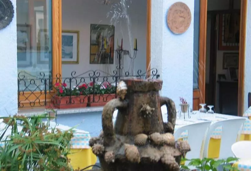 هتل Stella D'oro