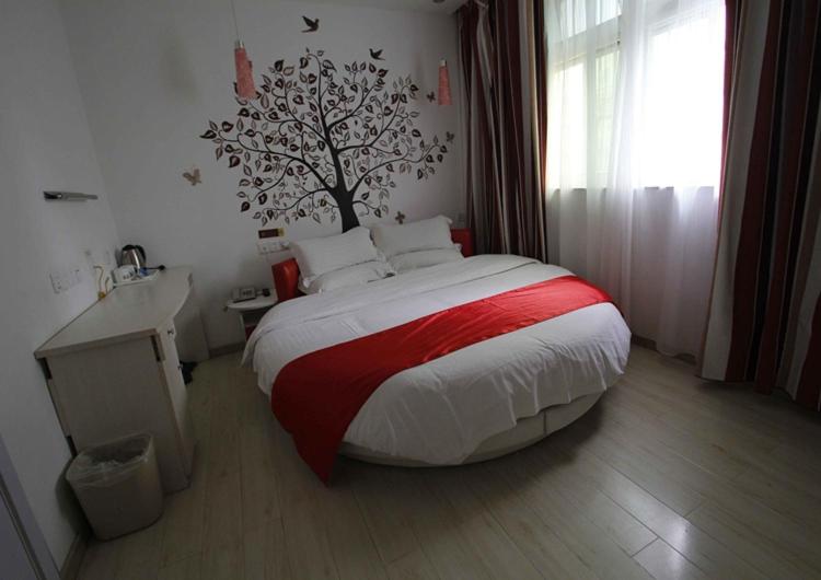 Отель Thank Inn Plus  Donghai Crystal City