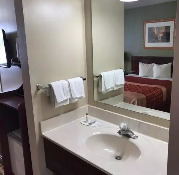 Motelli Heartland Hotel & Suites