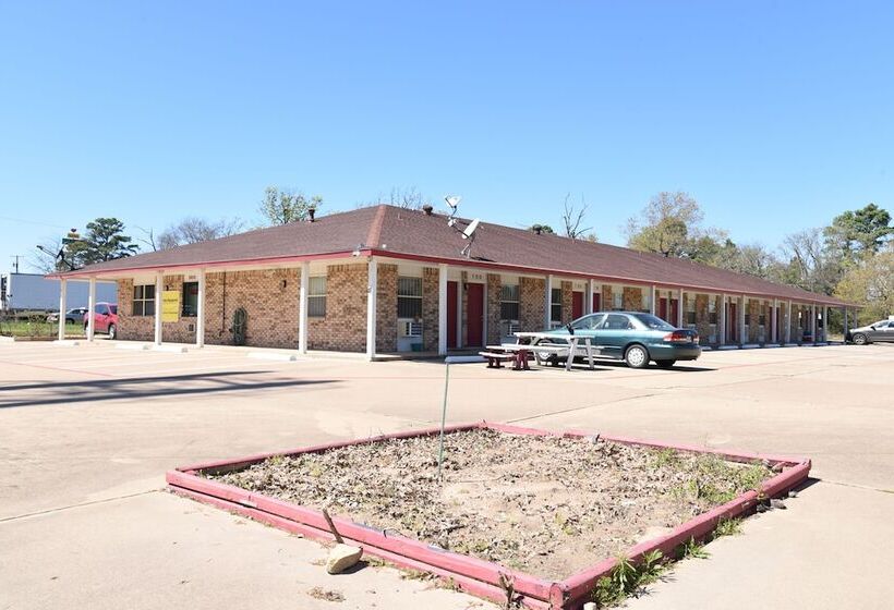 فندق على الطريق Van Inn