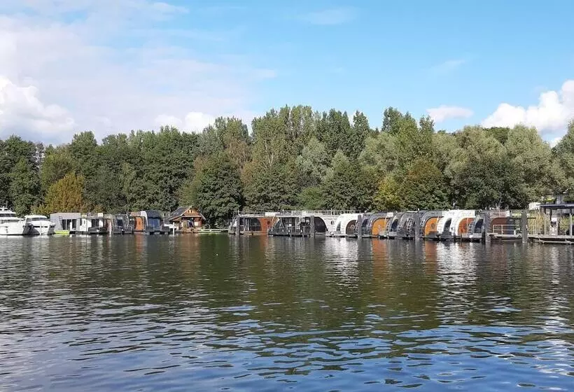 Hotelli Houseboat On The Dahme, Wildau
