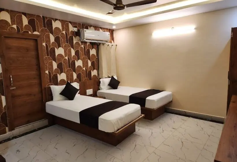 ホテル Grand Patliputra Siwan