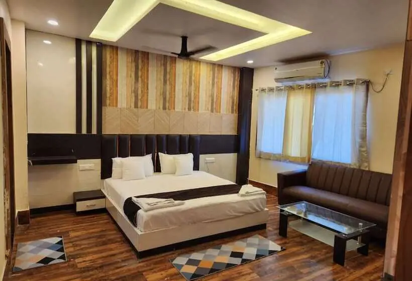 ホテル Grand Patliputra Siwan