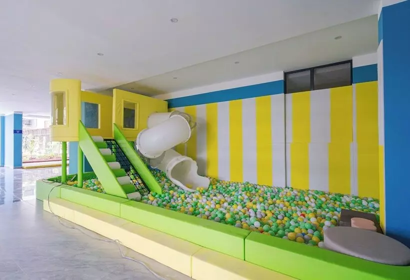 تختخواب و صبحانه Alba Garden