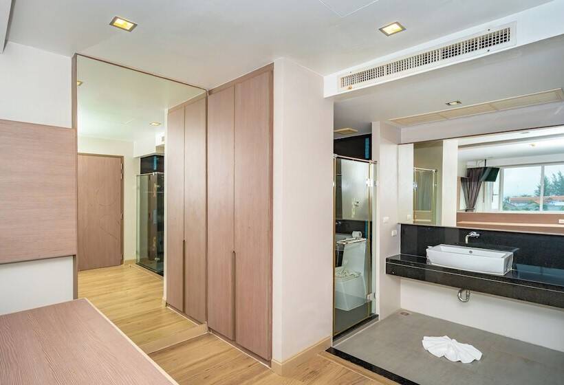 Ratana Platinum Resort