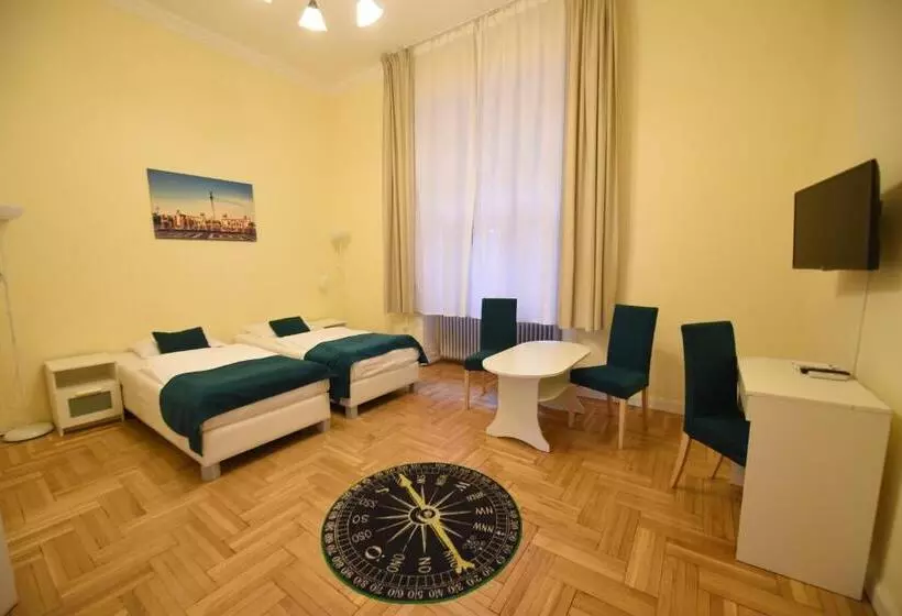 Baross City Hotel   Budapest