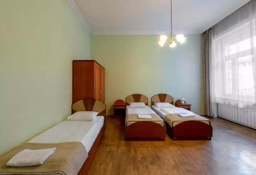 Baross City Hotel   Budapest