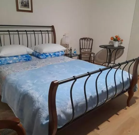 Aamiaismajoitus (B&B) Casa Das Freiras