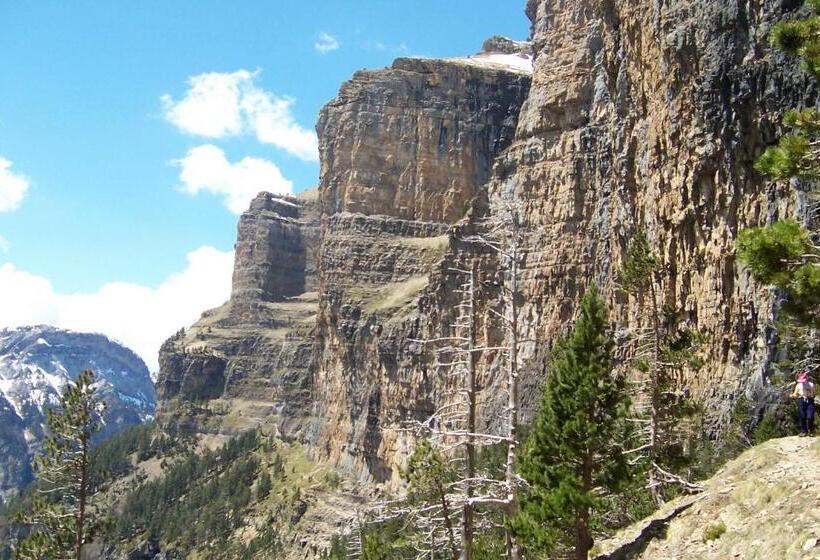 Camping El Jabalãƒæ’ã‚â­ Blanco