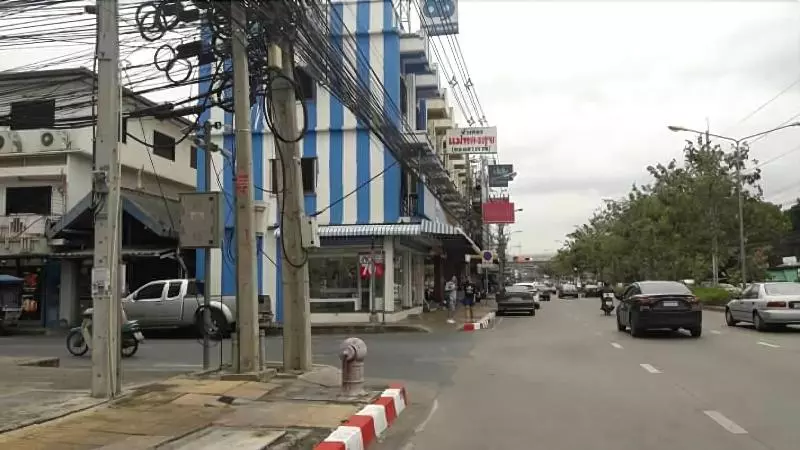 Homey Don Mueang Airport Hostel