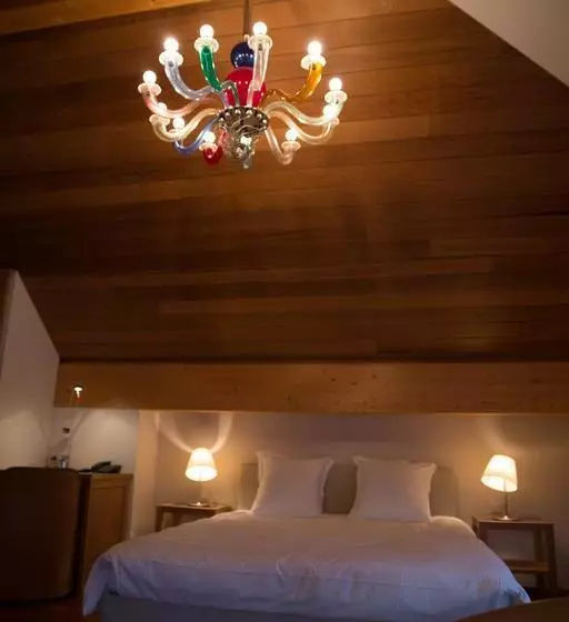 هتل Domaine Du Moulin D Eprave