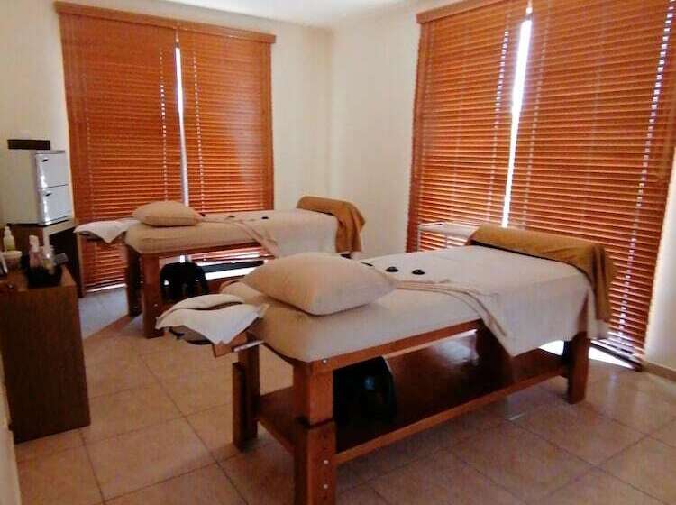 Memora Hotel & Villas Chapala