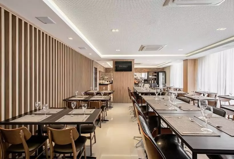 ホテル Intercity Sao Leopoldo