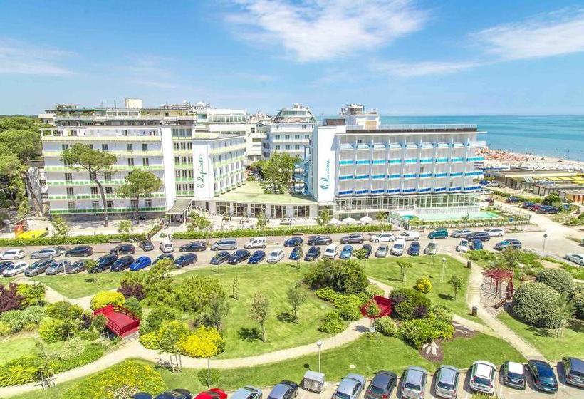 호텔 Fabilia Family Resort Milano Marittima