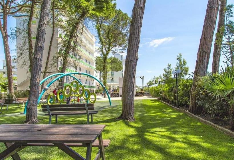 호텔 Fabilia Family Resort Milano Marittima