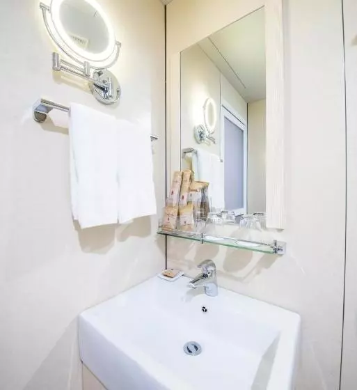 Mg Hotel St Michael S Cathedral, Qingdao