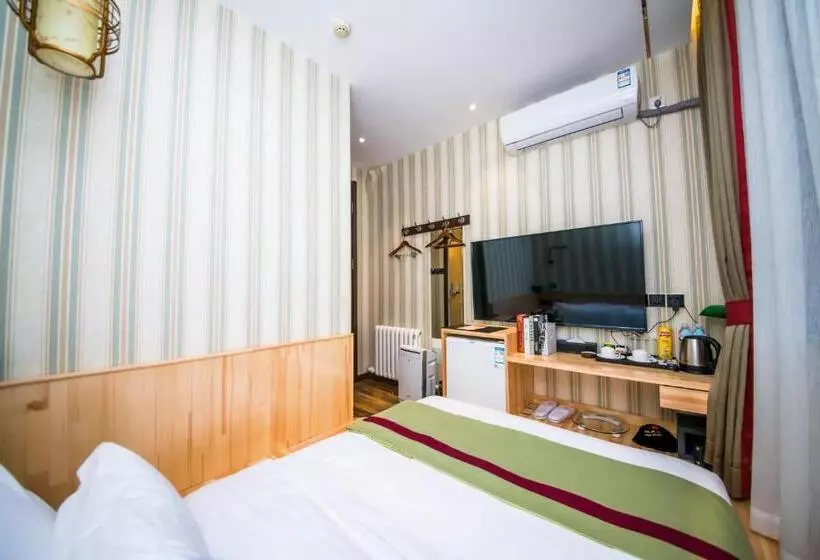 Mg Hotel St Michael S Cathedral, Qingdao