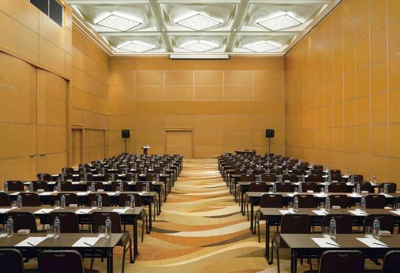 Movenpick Hotel & Convention Centre Klia