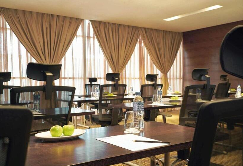 Movenpick Hotel & Convention Centre Klia