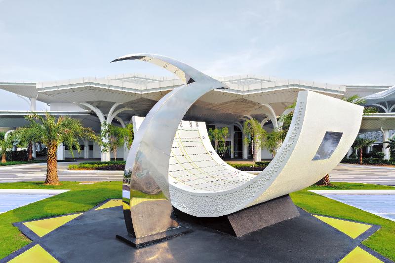 Movenpick Hotel & Convention Centre Klia