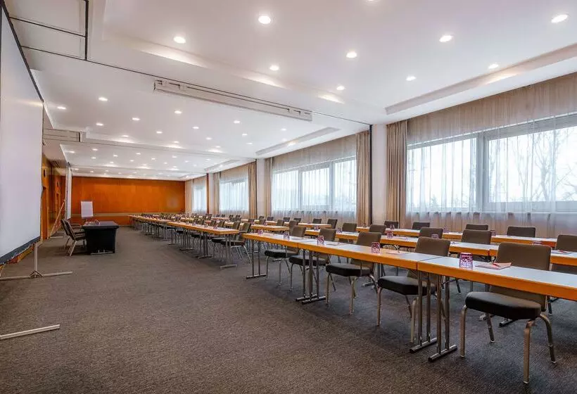 Hotelli NH Collection Prague