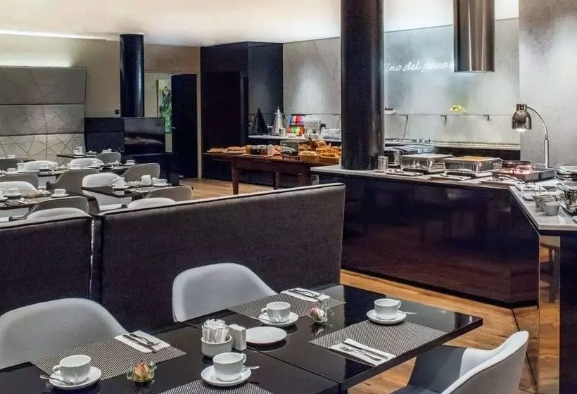 Hotelli NH Collection Prague