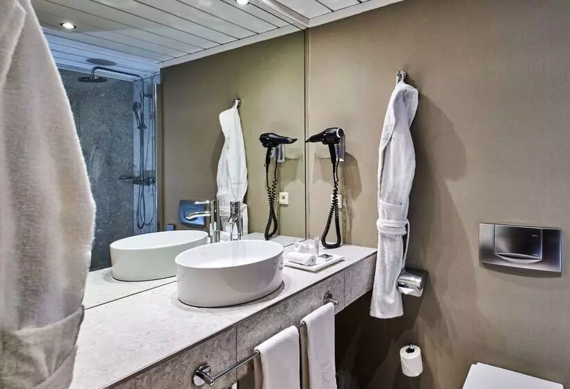 Hotelli NH Collection Prague