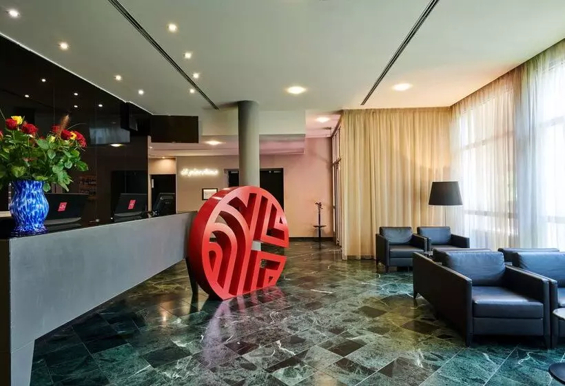 Hotelli NH Collection Prague