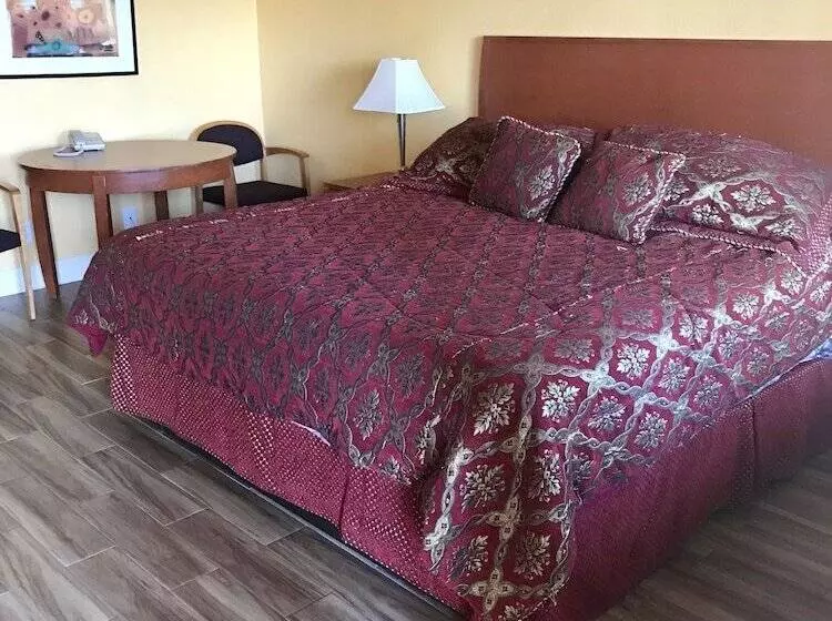 Town & Country Motel