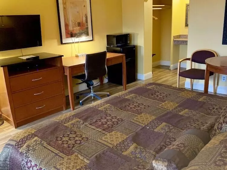 Town & Country Motel