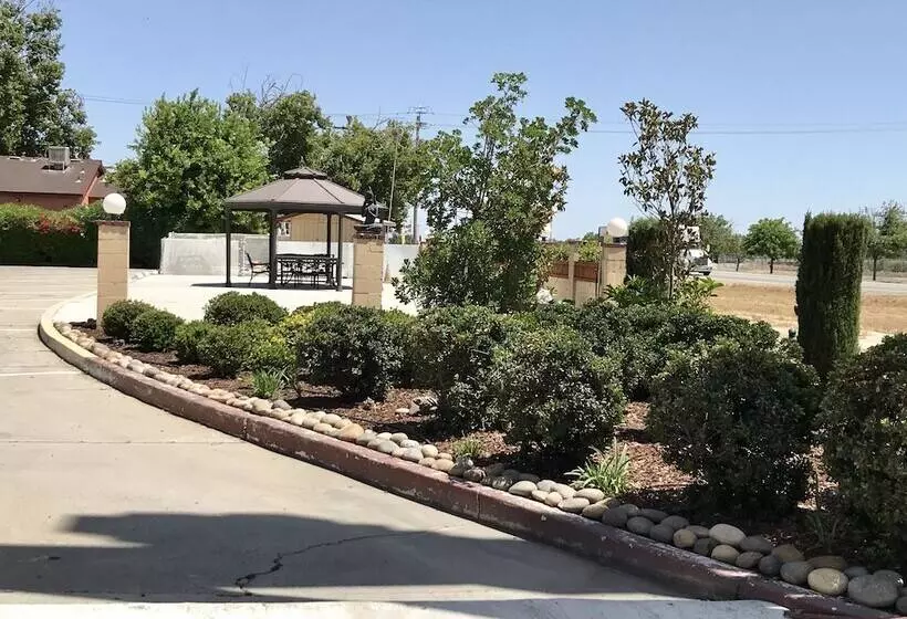 Town & Country Motel