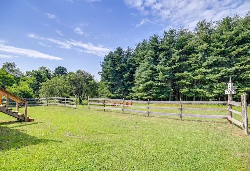 Near Blue Ridge Parkway: Ennice Home W/ Fire Pit