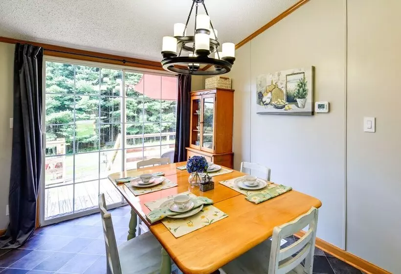 Near Blue Ridge Parkway: Ennice Home W/ Fire Pit