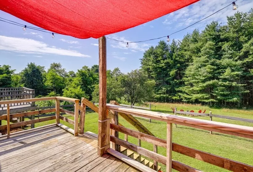 Near Blue Ridge Parkway: Ennice Home W/ Fire Pit